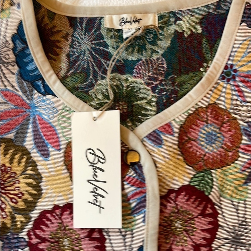 Blue Velvet Floral Crop Puff Sleeve Jacket - Picture 8 of 9